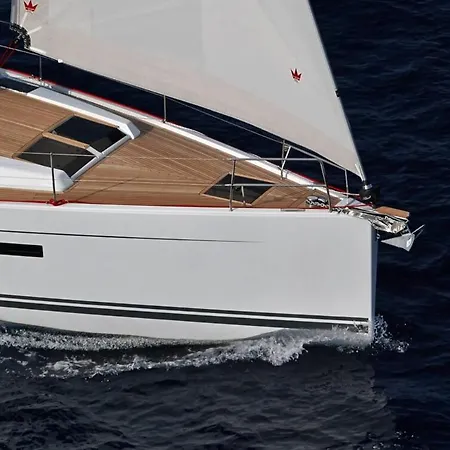 Ботель Capri Positano Coast Sail Амальфі