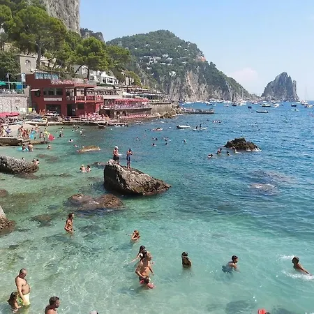 Botel Capri Positano Coast Sail