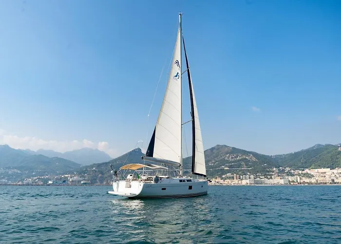 Capri Positano Coast Sail Hotel en barco